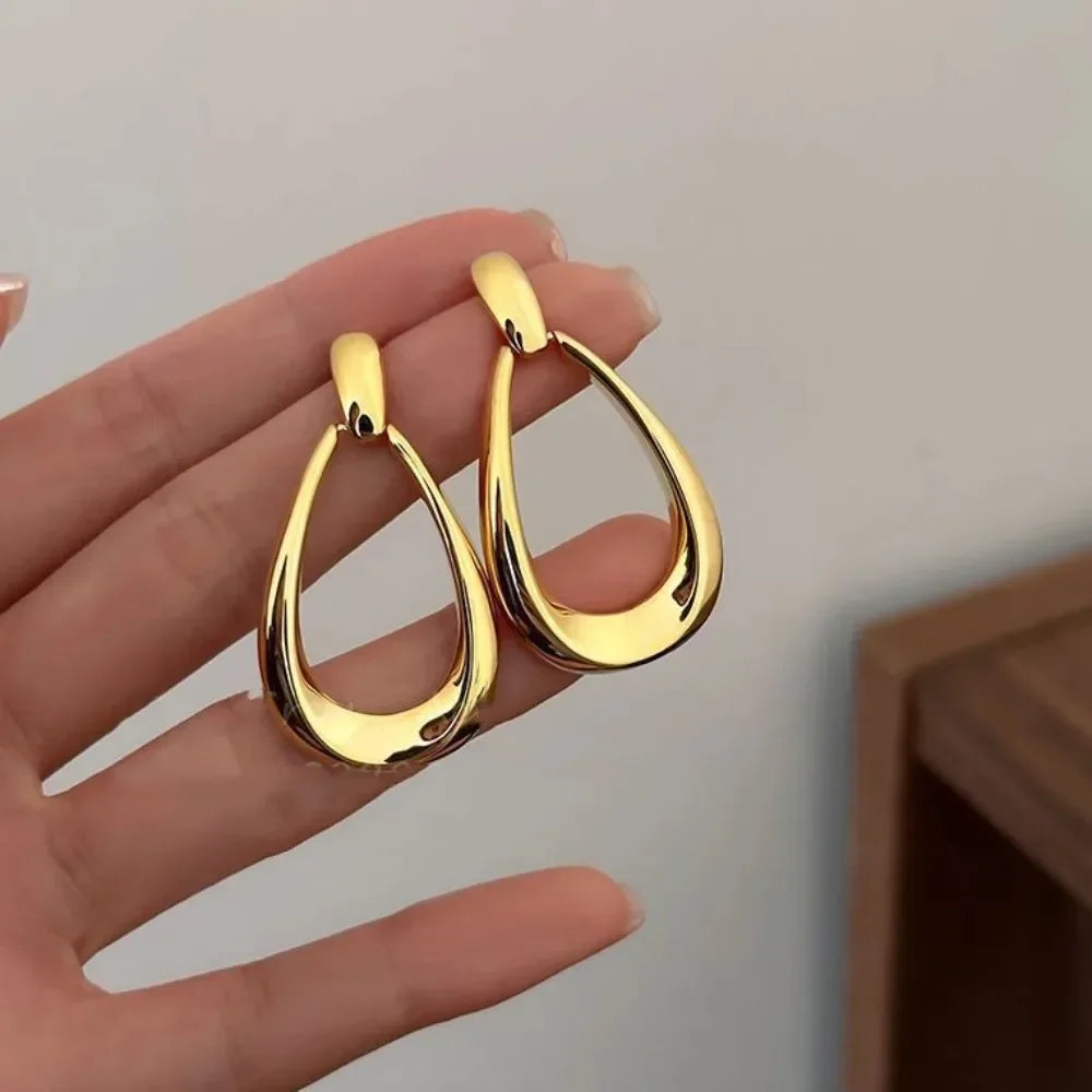 Retro Hollowed Teardrop Dangle Earrings – A Sweet Little Dangle We Couldn't Resist