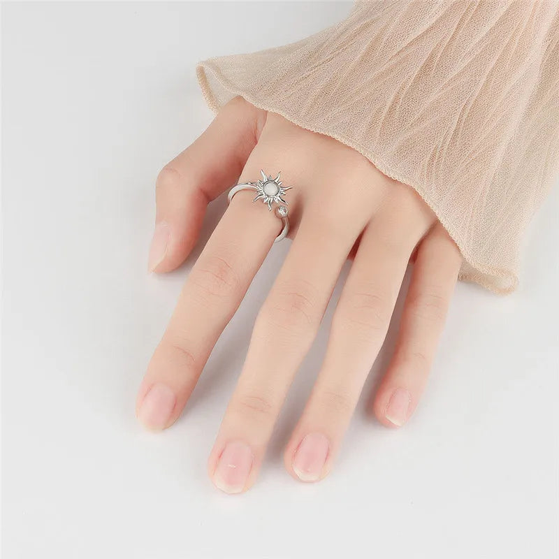 Sunflower Fidget Spinner Ring – Adjustable Crystal Flower Ring