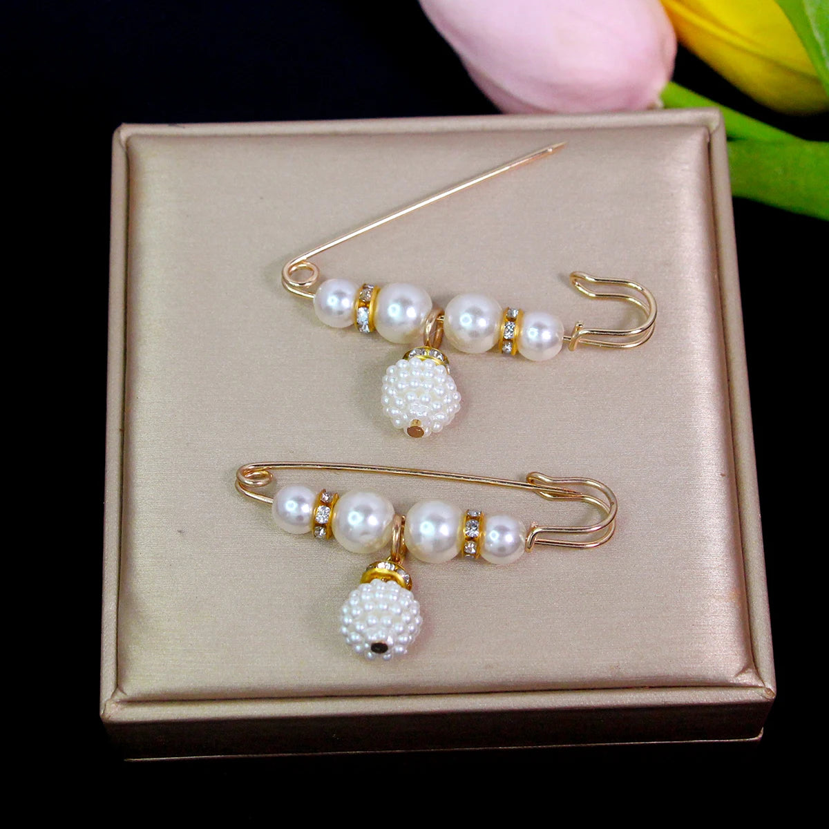 Pearl Waist-Cinching Pins, 12 Pack – No-Sew Clothing Clips